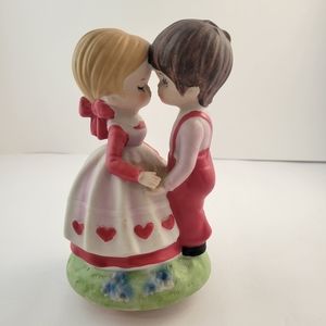 Vintage Lefton Kissing Kids Rotating Music Box